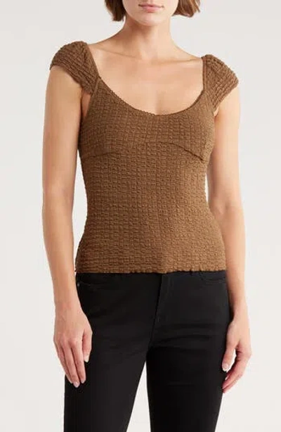 Elodie Sweetheart Neck Cap Sleeve Top In Brown