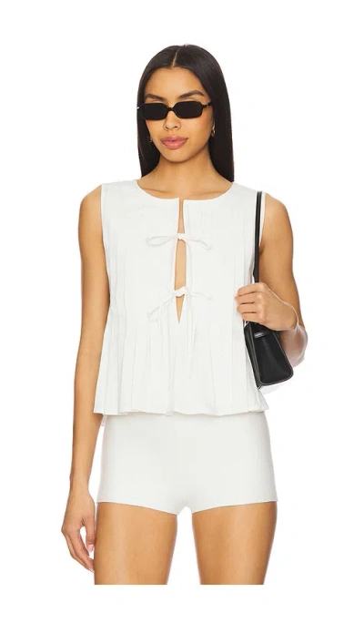 Elodie The Label Kali Linen Top In White
