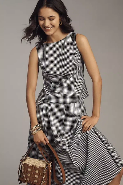 Elodie The Label Petite Britney Linen Blend Top