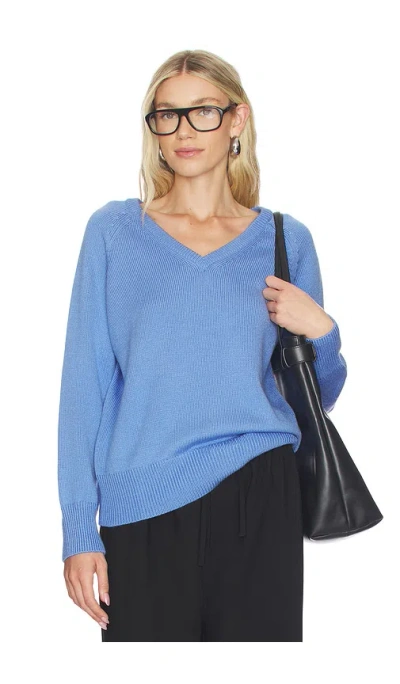 Elodie The Label Soren V Neck Sweater In Blue
