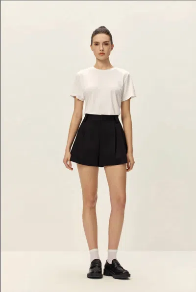 Elodie Valeska Short With Side Seam Pockets In Black