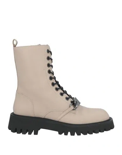 Elvio Zanon Woman Ankle Boots Beige Size 6 Leather