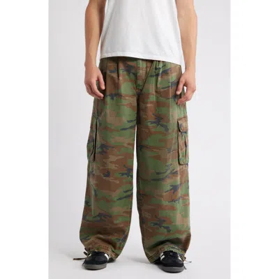 Elwood Baggy Camo Pants In Multi