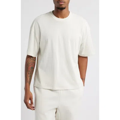 Elwood Boxy Heavyweight Cotton Crop T-shirt In Pearl