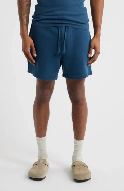 Elwood Core Organic Cotton Brushed Terry Sweat Shorts