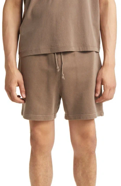 Elwood Core Organic Cotton Brushed Terry Sweat Shorts In Vintage Brown