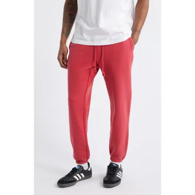 Elwood Core Organic Cotton Brushed Terry Sweatpants In Red