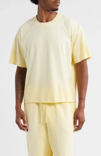 Elwood Core Oversize Organic Cotton Jersey T-shirt In Yellow
