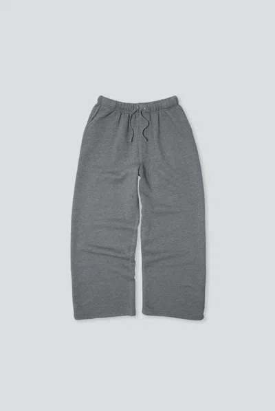 Elwood Core Straight Leg Sweatpant In Dark Ash Grey