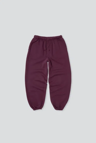 Elwood Core Sweatpant In Maroon