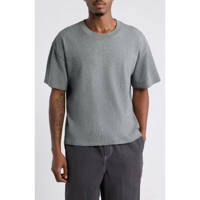 Elwood Crop Hill Tee In Dark Ash Grey