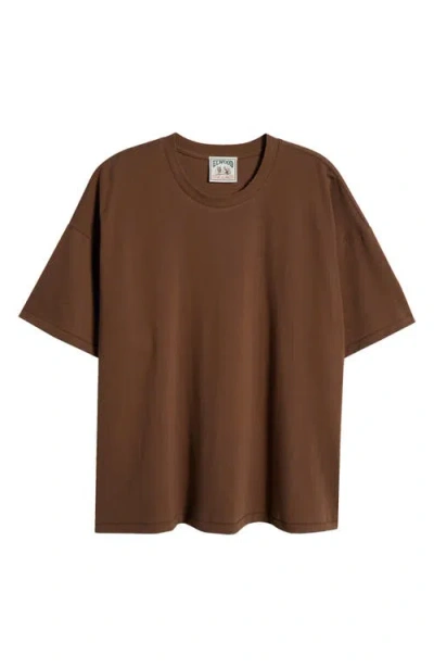 Elwood Dodgy Distressed T-shirt In Walnut