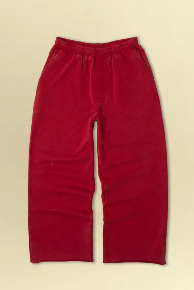 Elwood Split Hem Sweatpant In Red