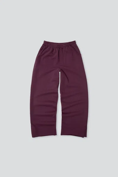 Elwood Split Hem Sweatpant In Maroon