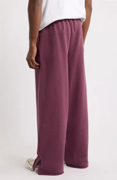 Elwood Split Hem Sweatpants In Maroon