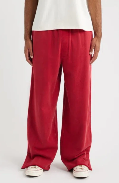 Elwood Split Hem Sweatpants In Red