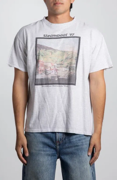 Elwood Vintage 1997 Steamboat Tee In White