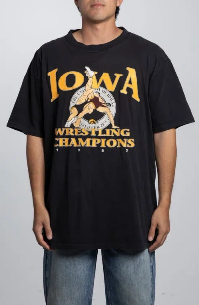 Elwood Vintage '93 Iowa Wrestling Champions Tee In Black