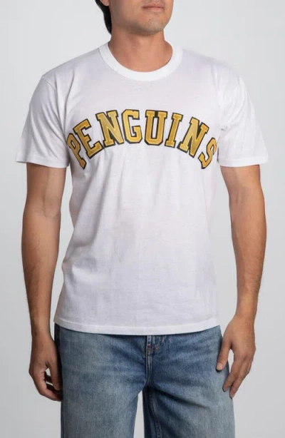 Elwood Vintage Penguins Tee In White