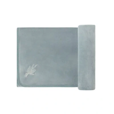 Ely's & Co. Velour Center Floral Collection In Blue