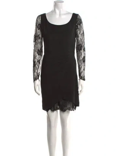 Pre-owned Emanuel Ungaro Scoop Neck Knee-length Dress In Black