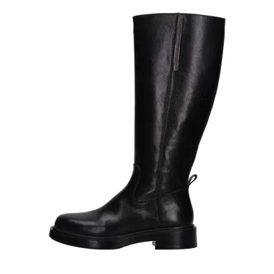 Emanuélle Vee Emanuelle Vee Boots In Black