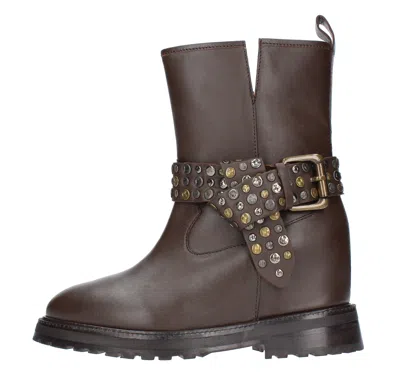 Emanuélle Vee Emanuelle Vee Boots Brown In Marrone Marroni