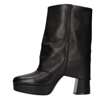 Emanuélle Vee Emanuelle Vee Boots In Black