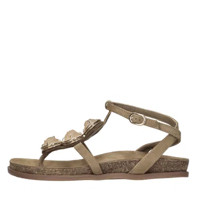 Emanuélle Vee Emanuelle Vee Flat Shoes In Gold