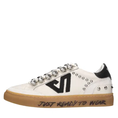 Emanuélle Vee Emanuelle Vee Sneakers In Bianco Neutri
