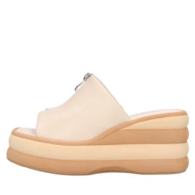 Emanuélle Vee Emanuelle Vee With Heel Beige In Beige Chari