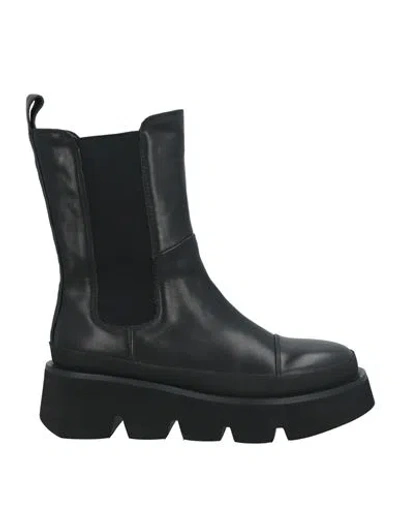 Emanuélle Vee Woman Ankle Boots Black Size 9 Soft Leather