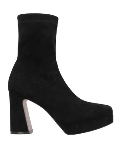 Emanuélle Vee Woman Ankle Boots Black Size 8 Leather