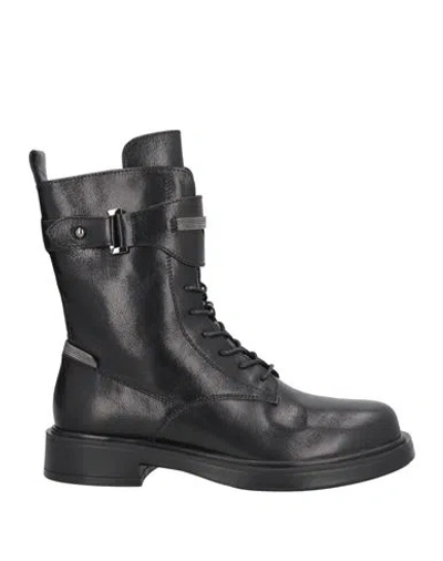 Emanuélle Vee Woman Ankle Boots Black Size 8 Leather