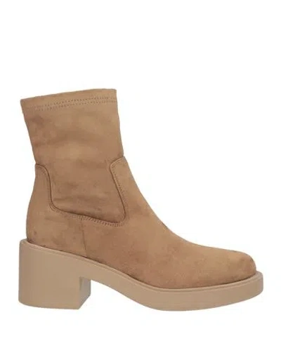 Emanuélle Vee Woman Ankle Boots Taupe Size 8 Textile Fibers In Brown