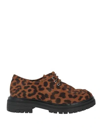Emanuélle Vee Woman Lace-up Shoes Camel Size 9 Leather