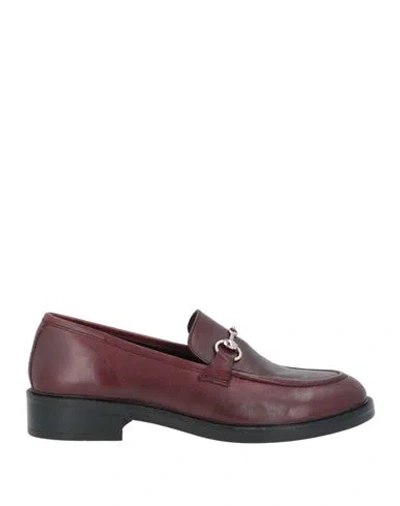 Emanuélle Vee Woman Loafers Burgundy Size 8 Leather