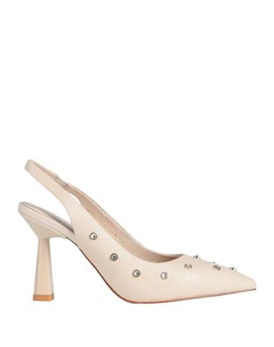 Emanuélle Vee Woman Pumps Beige Size 8 Leather