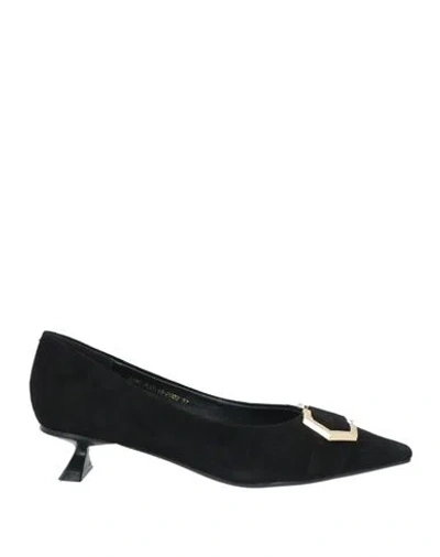 Emanuélle Vee Woman Pumps Black Size 7 Leather