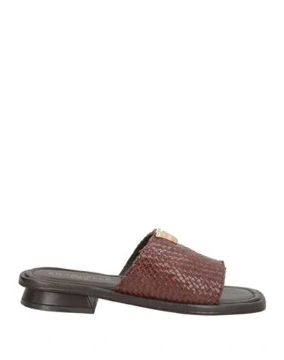 Emanuélle Vee Woman Sandals Brown Size 8 Leather