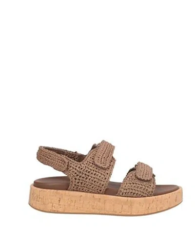 Emanuélle Vee Woman Sandals Light Brown Size 8 Natural Raffia