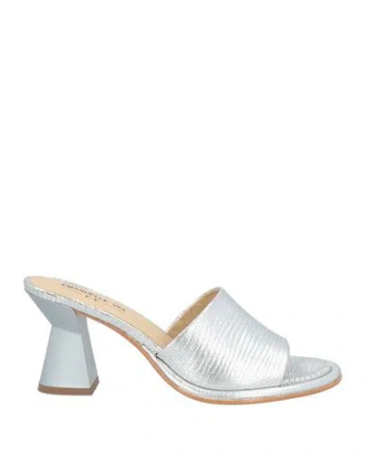 Emanuélle Vee Woman Sandals Silver Size 8 Leather