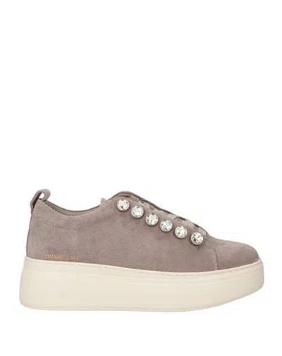Emanuélle Vee Woman Sneakers Taupe Size 9 Leather
