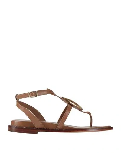 Emanuélle Vee Woman Thong Sandal Brown Size 8 Leather
