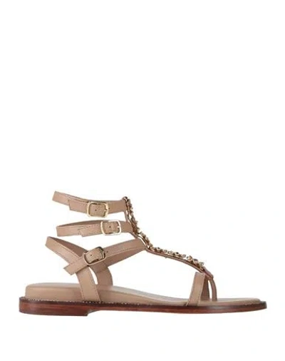 Emanuélle Vee Woman Thong Sandal Light Brown Size 7 Sheepskin