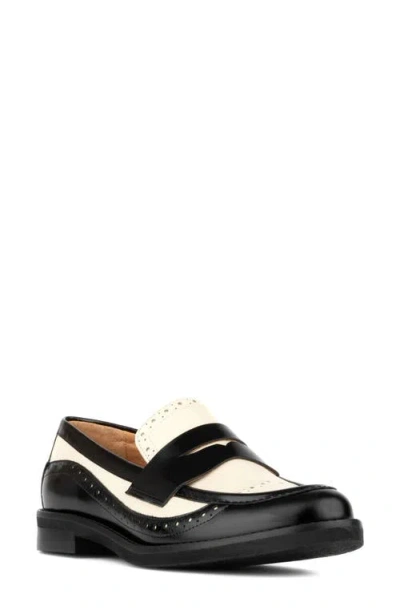 Embassy London Angelina Penny Loafer In Black