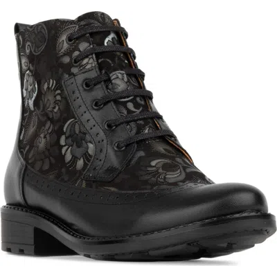 Embassy London Milliner Boot In Black