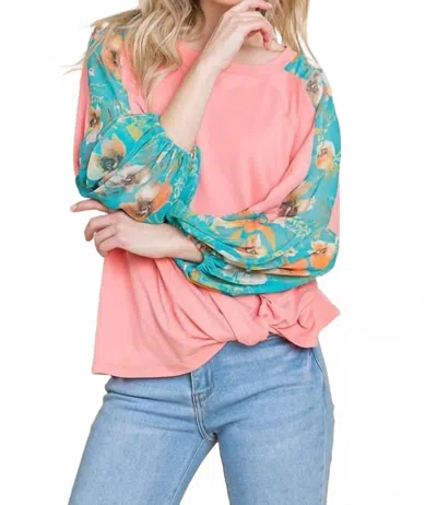 Emerald Collection Blush Twist Fashion Top In Coral In Pink