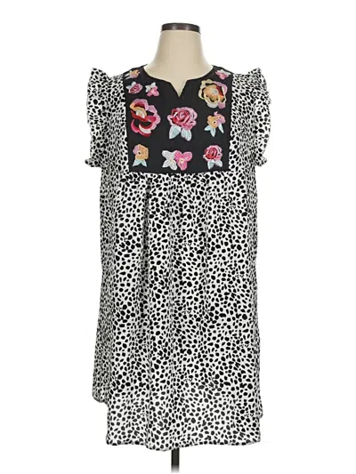 Pre-owned Emery Rose Casual Dress In Ivory