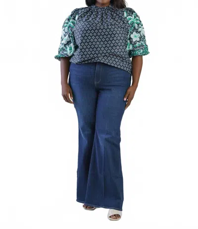 Emily Lovelock Lilly Crew Neck 3/4 Sleeve Blouse - Plus In Black In Blue